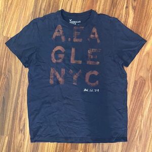 American Eagle Navy and Red Graphic Tee Mens Size Large